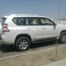 Toyota Land Cruiser Prado 2013
