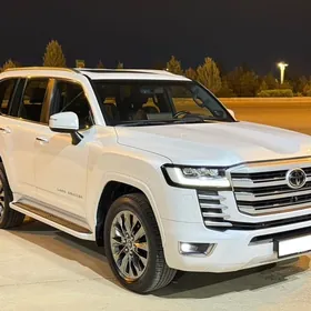 Toyota Land Cruiser 2024