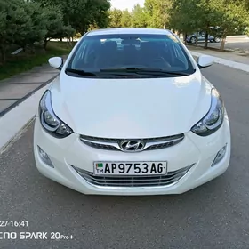 Hyundai Elantra 2013