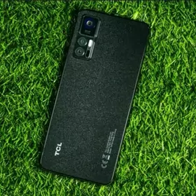 TCL 30 +