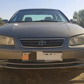 Toyota Camry 2000