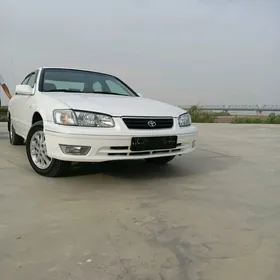 Toyota Camry 1997