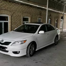 Toyota Camry 2010