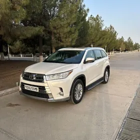 Toyota Highlander 2019