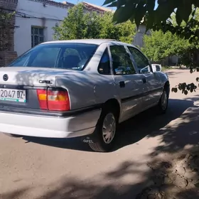 Opel Vectra 1992