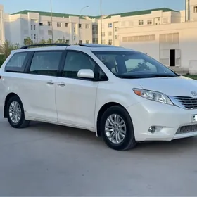 Toyota Sienna 2017