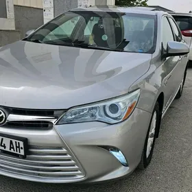 Toyota Camry 2016