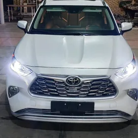 Toyota Highlander 2020