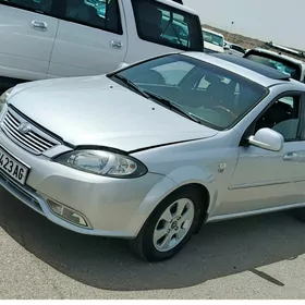 Daewoo Gentra 2014