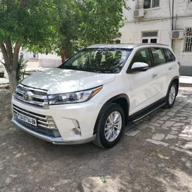 Toyota Highlander 2019