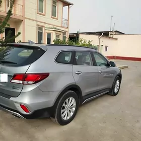 Hyundai Santa Fe 2017
