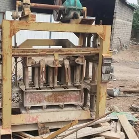 Blok kerpiç stanok