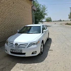 Toyota Camry 2011