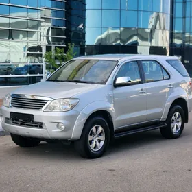 Toyota Fortuner 2007