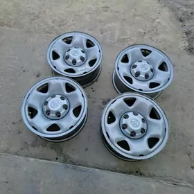 TACOMA HILUX RUNNER