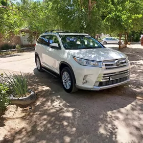 Toyota Highlander 2019