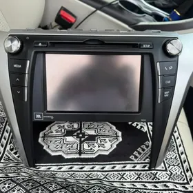 JBL uly monitor