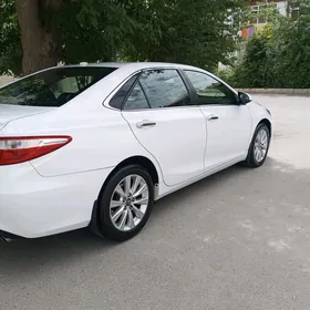 Toyota Camry 2017