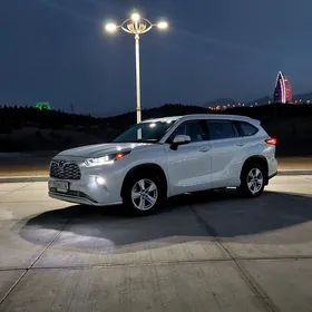 Toyota Highlander 2022