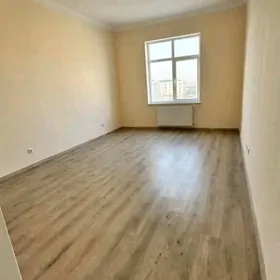 GURTLY 4 KOMNAT LIFTLI