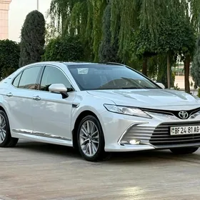 Toyota Camry 2023