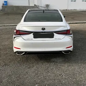 Lexus ES 350 2019