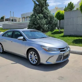 Toyota Camry 2015