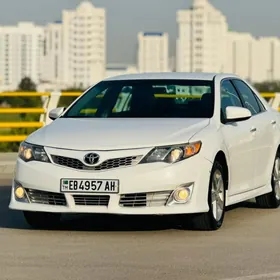 Toyota Camry 2012