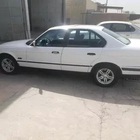 BMW 525 1990