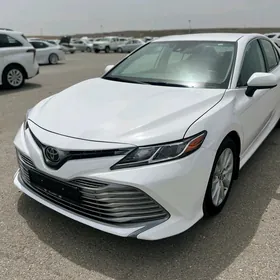 Toyota Camry 2020