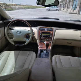 Toyota Avalon 2003