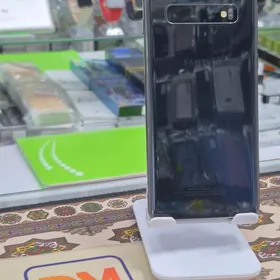 Samsung S10