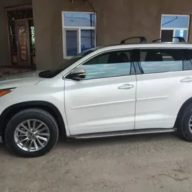 Toyota Highlander 2018