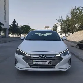 Hyundai Elantra 2020