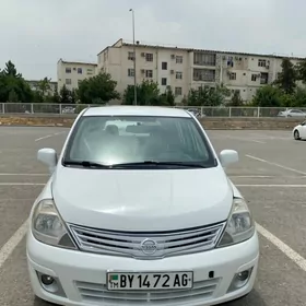 Nissan Versa 2011