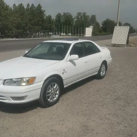 Toyota Camry 2000
