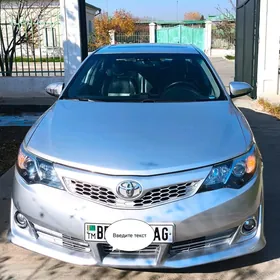 Toyota Camry 2012