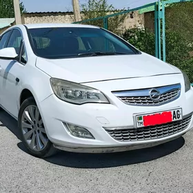Opel Astra 2010