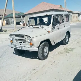 UAZ 469 2001