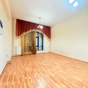 Elitka Podwoyskaya arzsn 3 kom