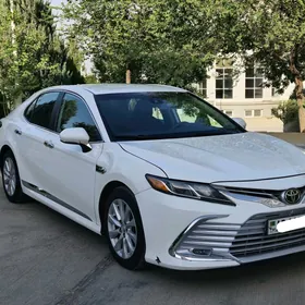Toyota Camry 2020