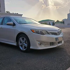 Toyota Camry 2012