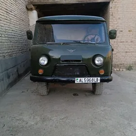 UAZ 2206 1987
