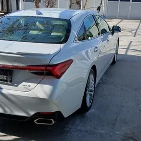 Toyota Avalon 2018