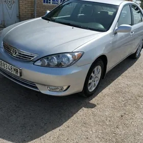 Toyota Camry 2004