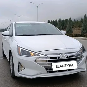 Hyundai Elantra 2020