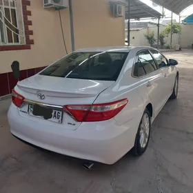 Toyota Camry 2016