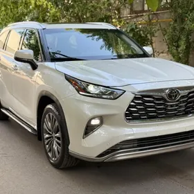 Toyota Highlander 2020