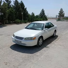 Toyota Camry 2000