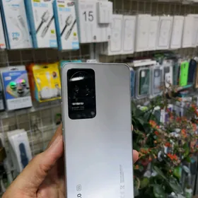 Poco F4  8.256gb